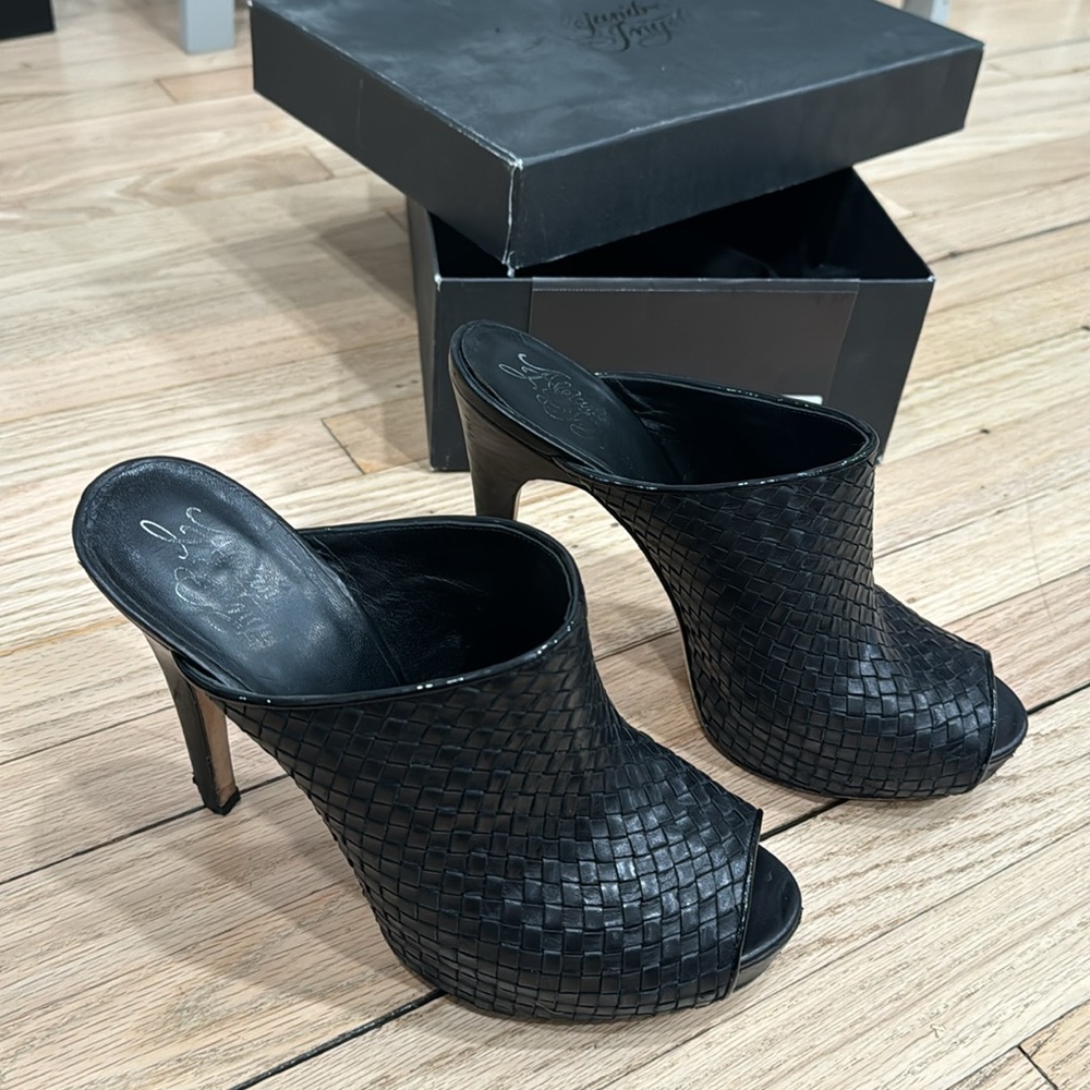 Platform heels - Picture 3 of 6